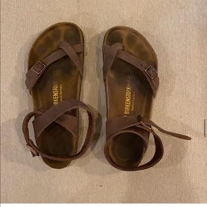 Wrap around the ankle Birkenstock